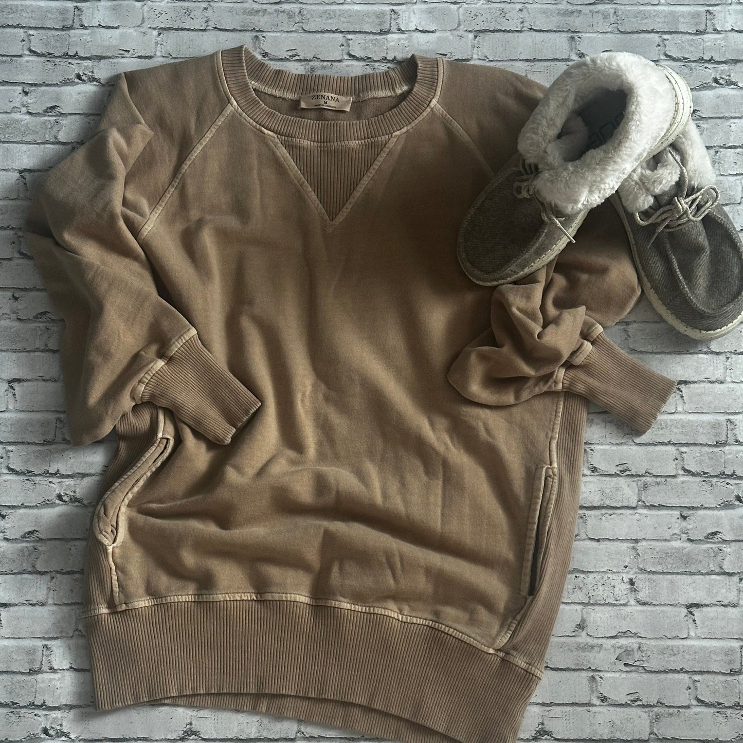 French terry pullover sweatshirt with pockets