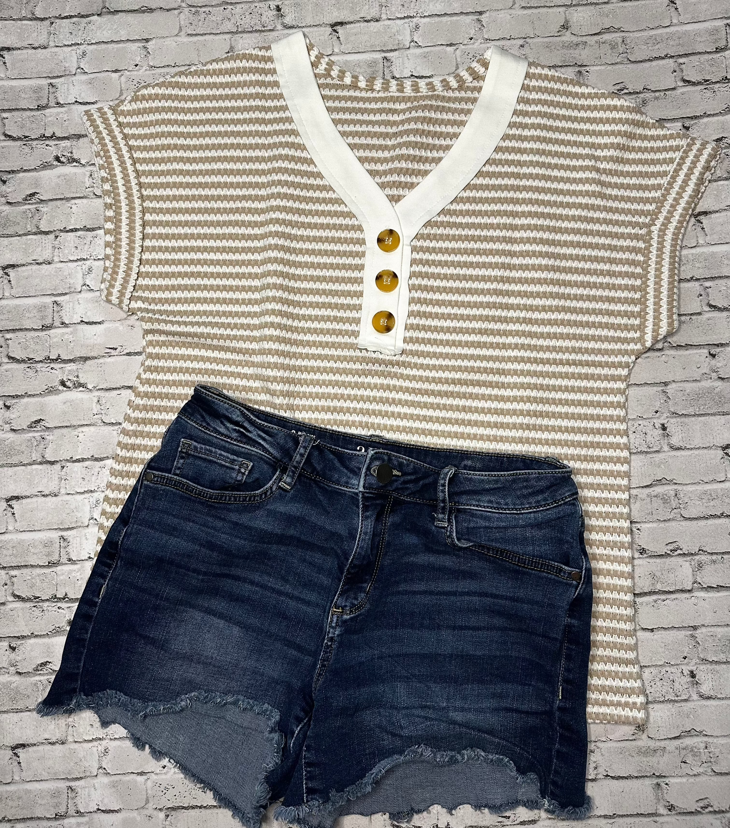 Khaki stripe V Neck